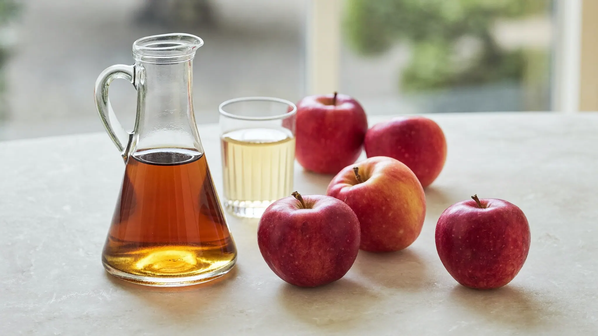 Apple Cider Vinegar: The Truth About Its Benefits