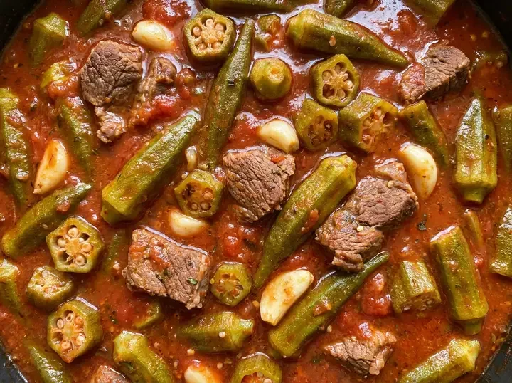 Okra stew with meat