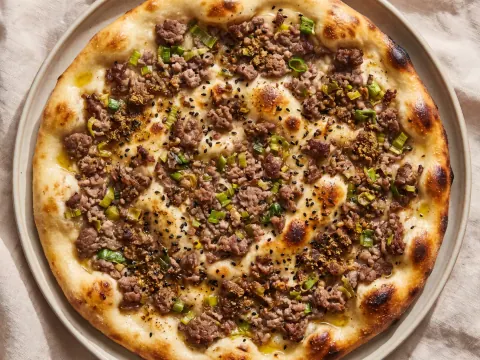 عيش أبو اللحم الحجازيّ