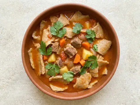 مطازيز نجديّة بالقرع واللحم