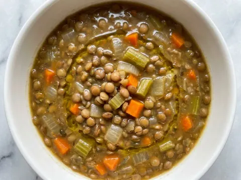 شوربة العدس بقدر الضغط